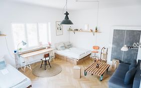 Raum Life - Vintage Loft - Heimkino Netflix - 2X Privat Parkplaetze