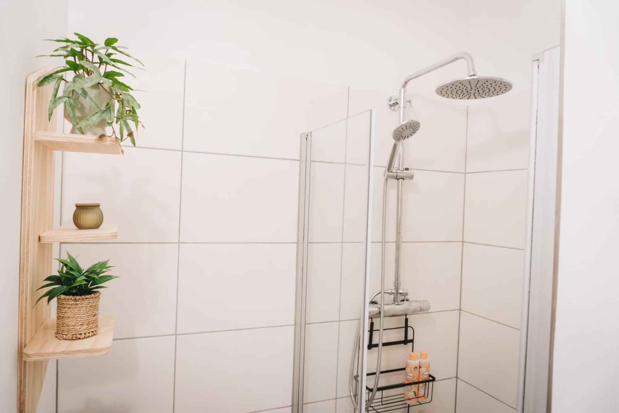 Ferienwohnung Raum Life - Vintage Loft - Heimkino Netflix - 2X Privat Parkplaetze Straubing Exterior foto